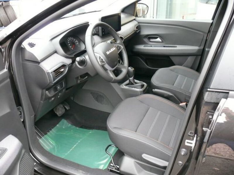 Fahrzeugabbildung Sandero Sandero Stepway Expression TCe 90 auto Bild 17 von 20