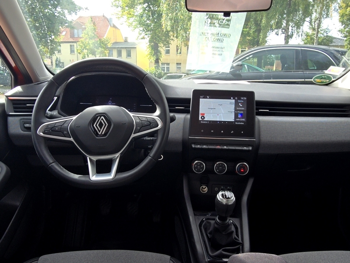 Renault Clio – Bild 12
