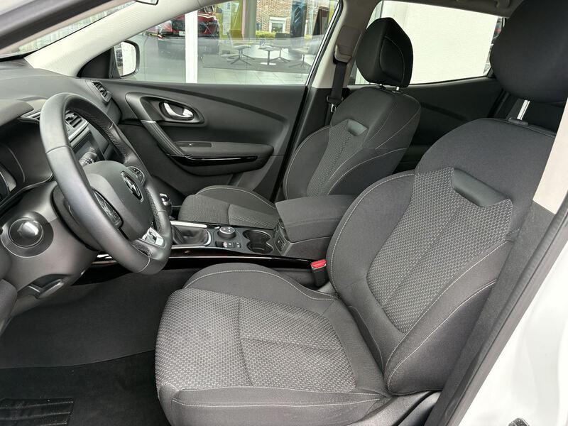 Fahrzeugabbildung Kadjar  ZEN TCe 140 GPF Bild 7 von 10