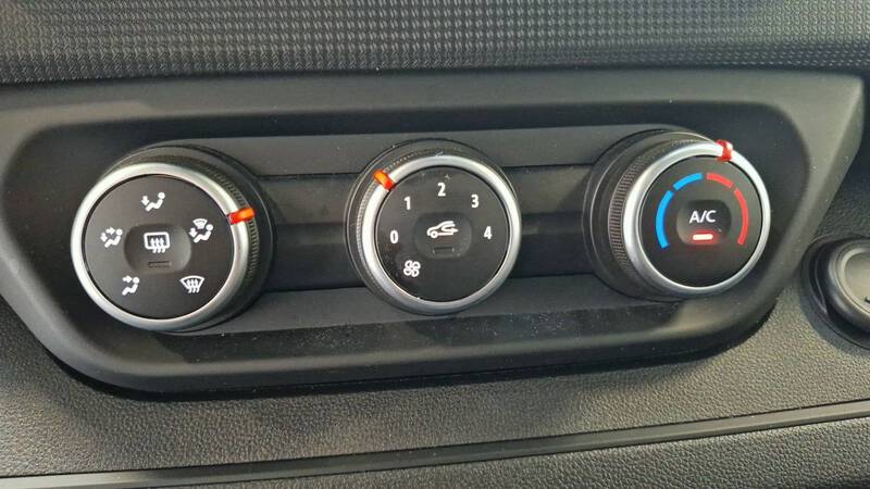 Renault Trafic Combi