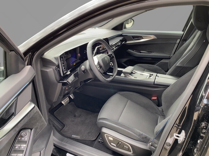 Fahrzeugabbildung Austral Techno Esprit Alpine E-Tech Full Hybrid 200 Bild 7 von 20