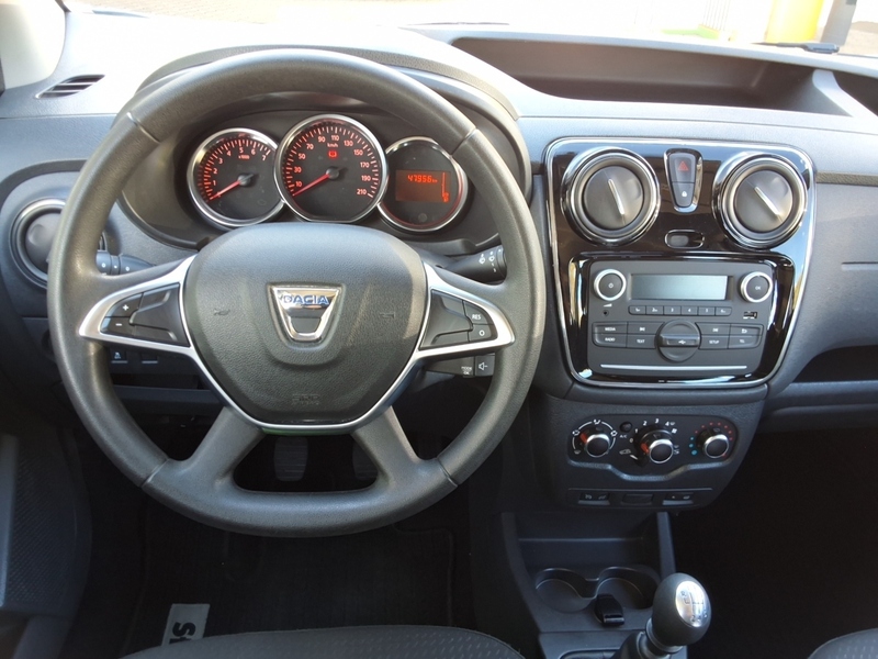 Fahrzeugabbildung Dokker Blue dCi 95 Bild 2 von 10
