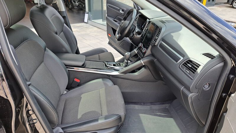 Fahrzeugabbildung Koleos II Intens Blue dCi185 4WDX-Tronic Bild 16 von 24