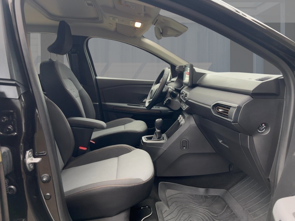 Dacia Sandero – Bild 8