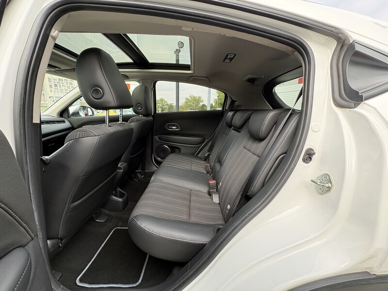 Fahrzeugabbildung HR-V 1.5 i-VTEC Executive CVT Bild 12 von 18