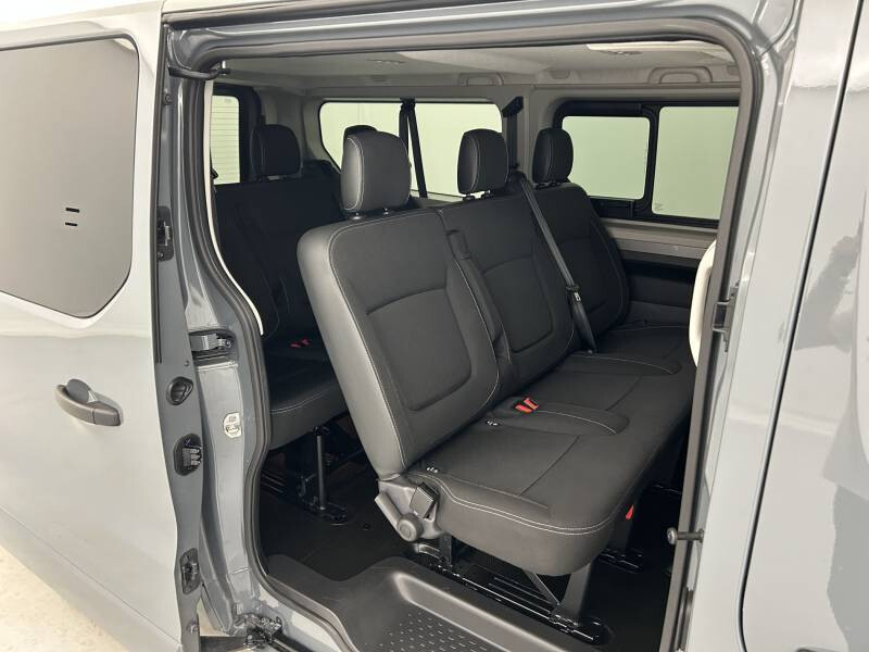 Renault Trafic Combi