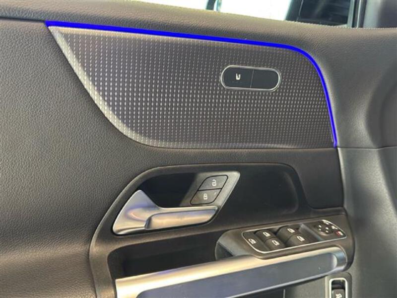 Mercedes GLB
