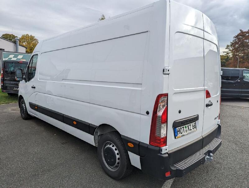 Fahrzeugabbildung Master 150PS Automatik Bild 5 von 16