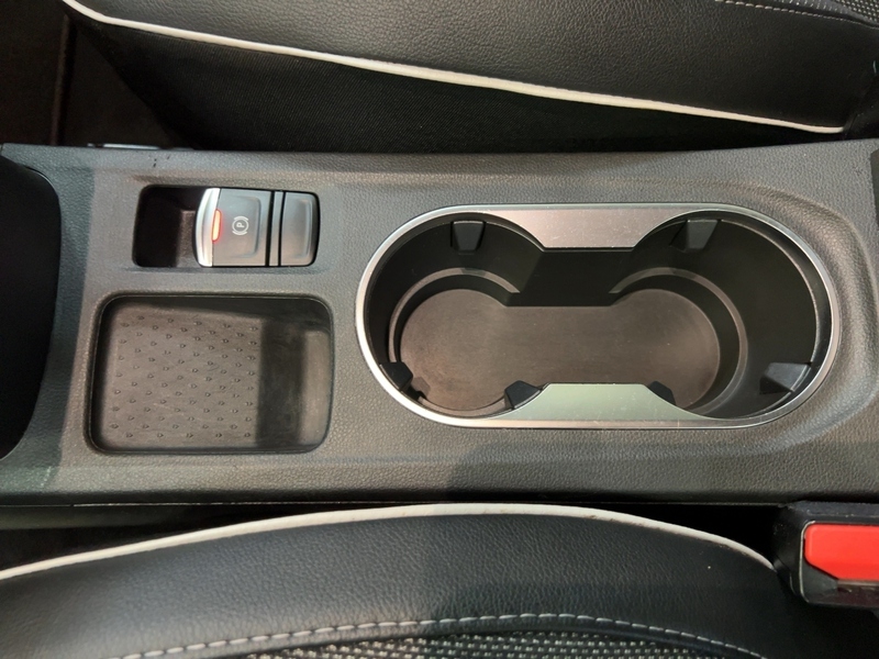 Fahrzeugabbildung Captur Apple CarPlay SHZ PDC KLIMA Bild 15 von 23