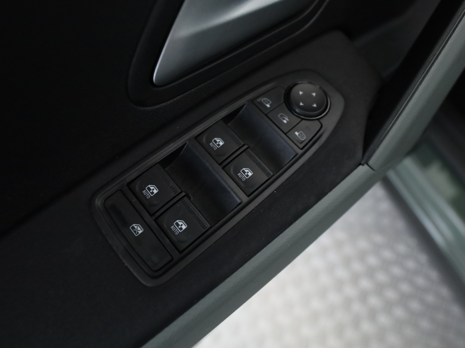 Dacia Duster – Bild 8
