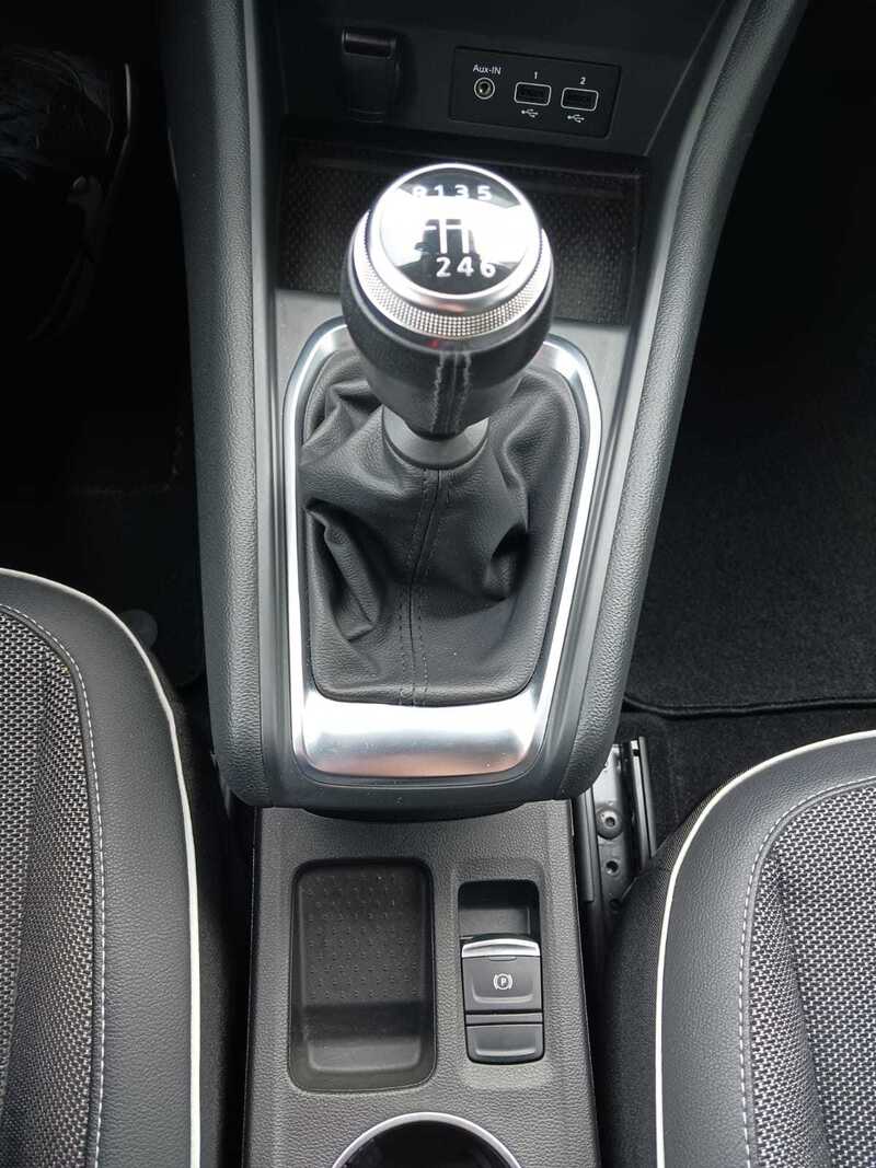 Fahrzeugabbildung Captur Captur INTENS TCe 130 GPF  Bild 14 von 16