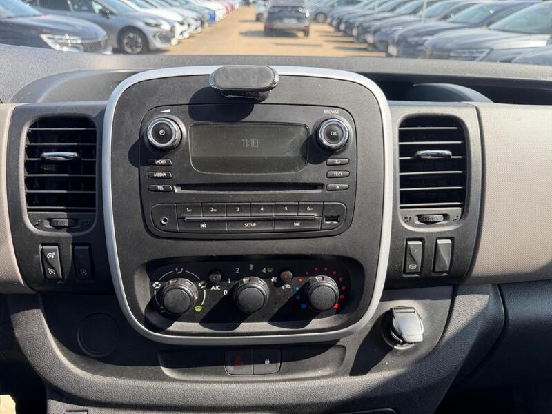 Renault Trafic Combi