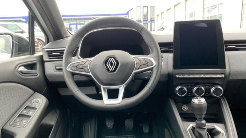 Fahrzeugabbildung Clio Techno Bild 15 von 15