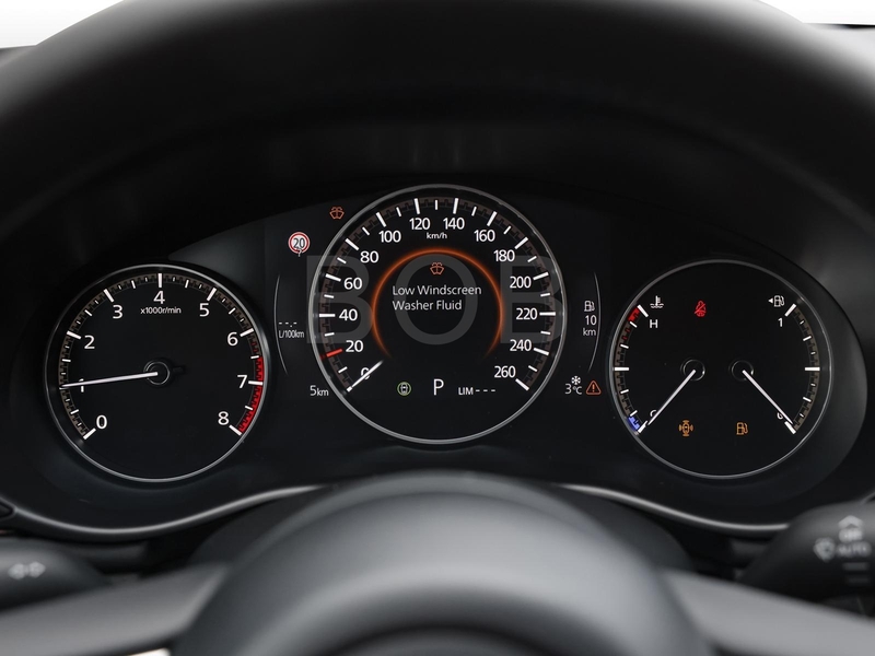 Fahrzeugabbildung Mazda3 NAVI SHZ PDC KLIMA BT Bild 6 von 15