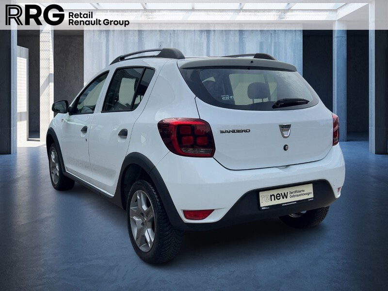 Fahrzeugabbildung Sandero Stepway Essential SCe 75 LED- Bild 4 von 22