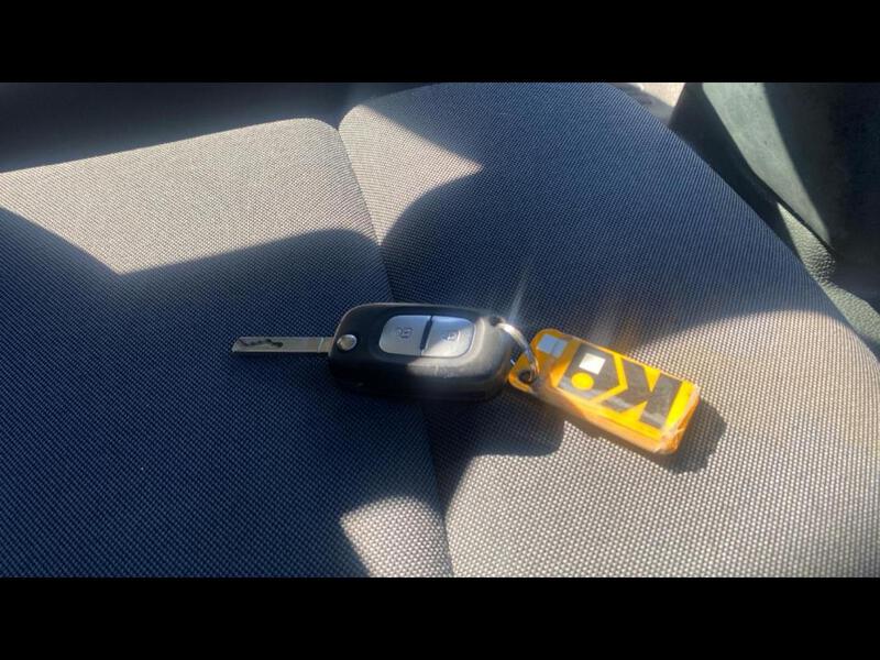 Renault Master Chassis Double Cabine