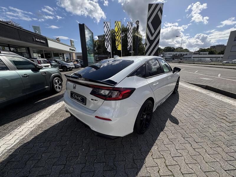 Fahrzeugabbildung Civic e:HEV Sport Premium Illumination/Sport-Pa Bild 4 von 18