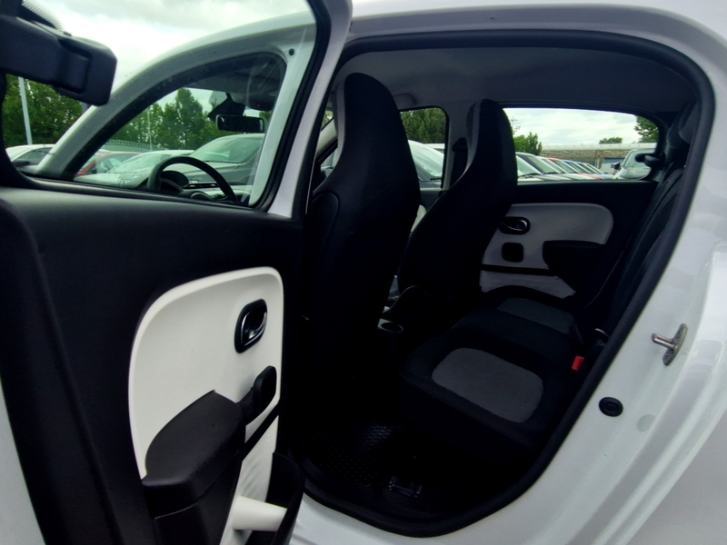 Fahrzeugabbildung Twingo 1.0 SCe 65 LTD. KLIMA*SOUND*TEMPOMAT*ALLW Bild 8 von 16