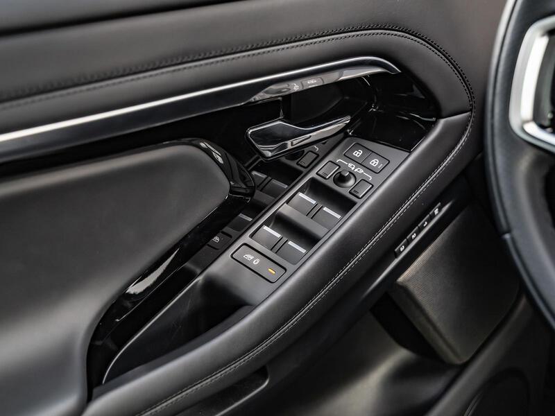 Fahrzeugabbildung Range Rover Evoque BLACK P. Bild 11 von 20