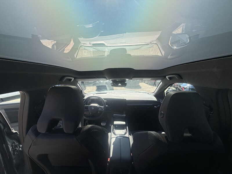 Fahrzeugabbildung Espace 96kW/131PS Bild 13 von 15