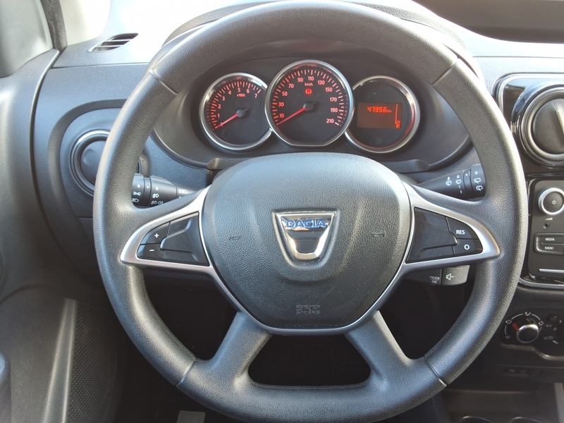 Fahrzeugabbildung Dokker Blue dCi 95 Bild 3 von 10