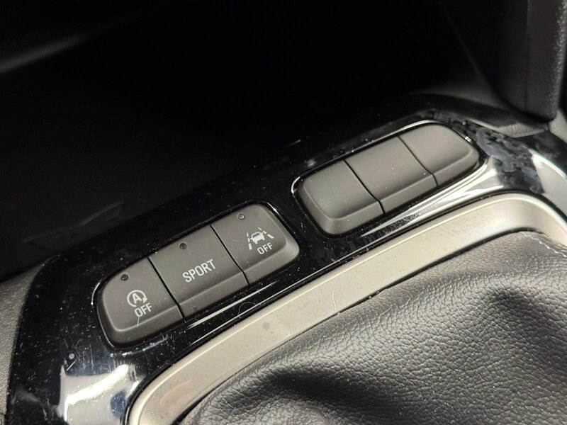 Fahrzeugabbildung Corsa 1.2 Turbo GS Kamera Klima CarPlay Bild 19 von 33