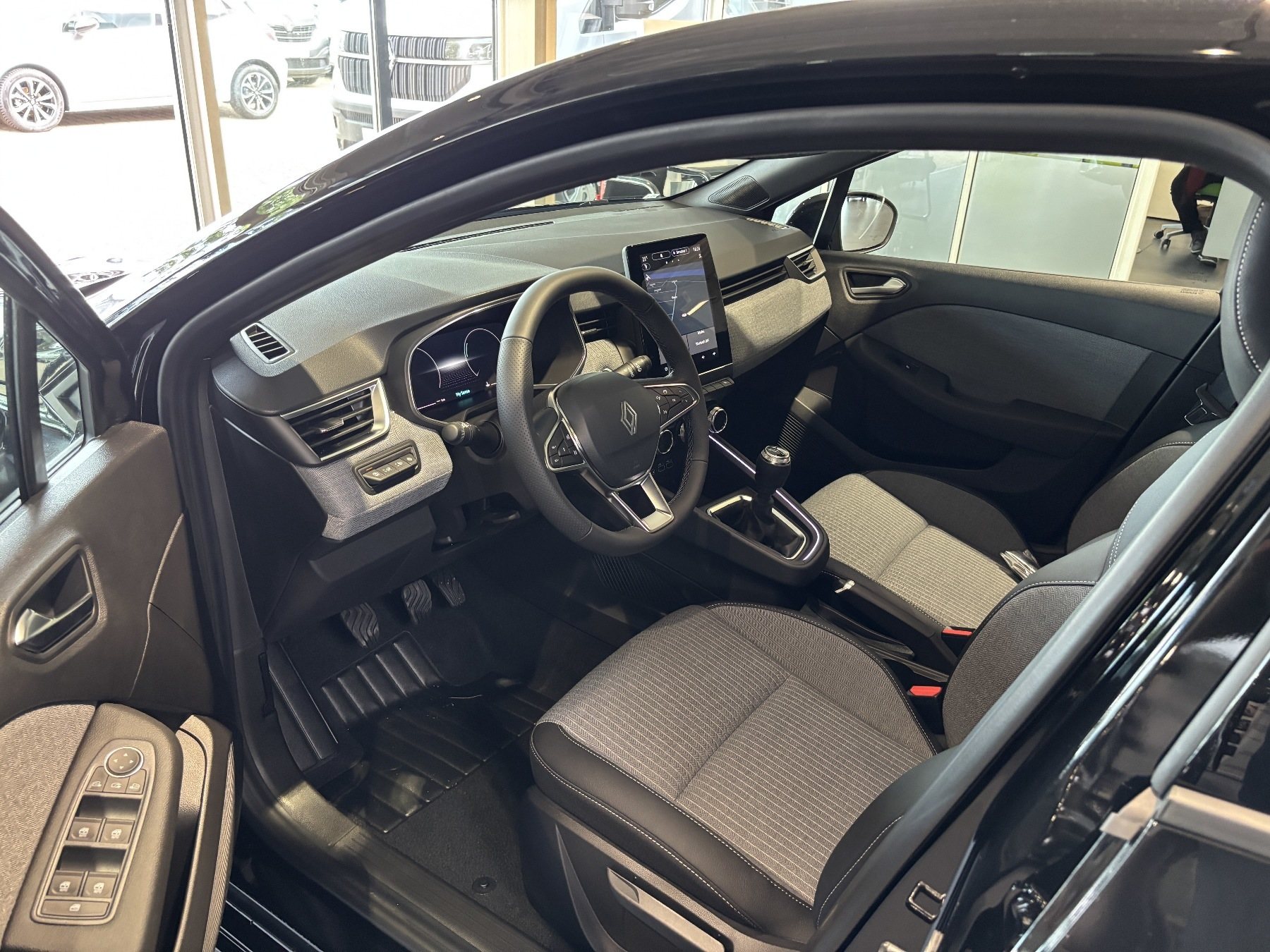 Renault Clio – Bild 17