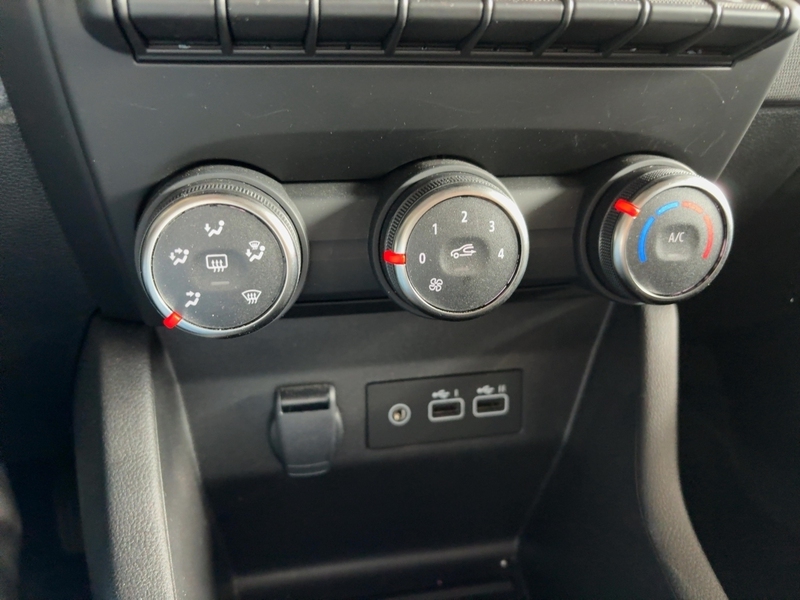 Fahrzeugabbildung Clio 5 Evolution SCe 6 Bild 16 von 16