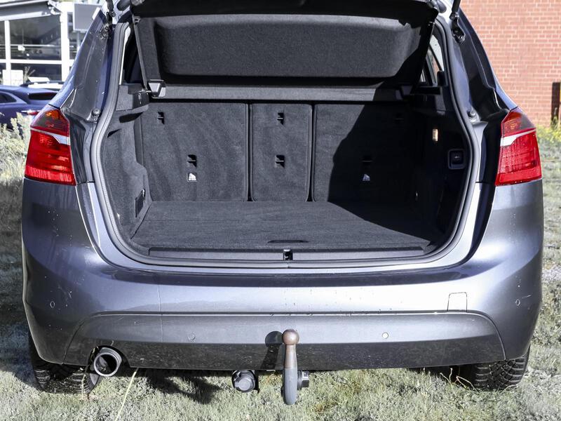 Fahrzeugabbildung 218 Active Tourer NAVI SHZ PDC BT AHK Bild 7 von 15