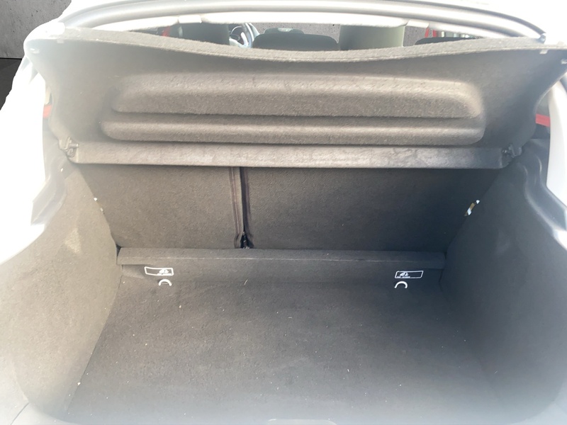 Fahrzeugabbildung Clio Sport TCe 200 Bild 15 von 15