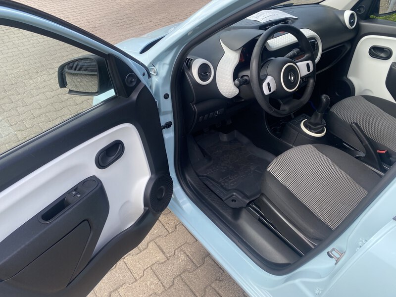 Fahrzeugabbildung Twingo III Entry SCe 70 Bild 11 von 15