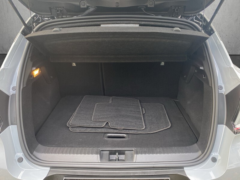 Fahrzeugabbildung Captur Techno TCe 90 Bild 15 von 15