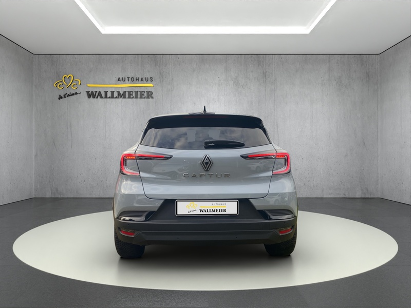 Fahrzeugabbildung Captur Techno TCe 90 Bild 6 von 15