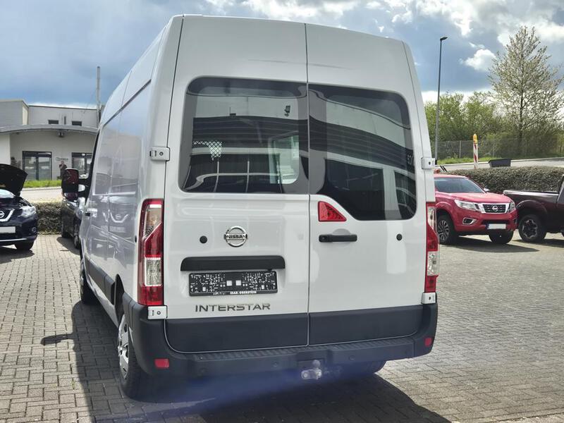 Nissan Interstar