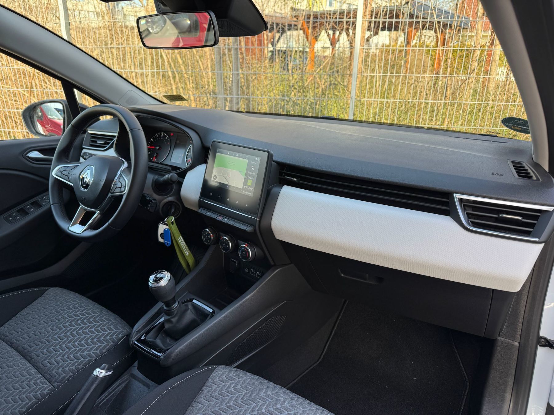 Renault Clio – Bild 12