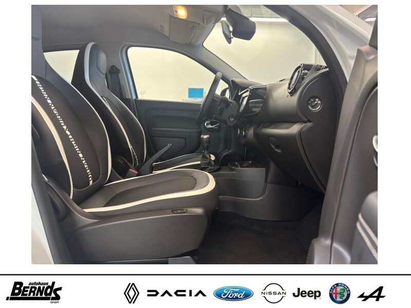 Fahrzeugabbildung Twingo SCe 65 Start & Stop 45kw/65PS Bild 311 von 424