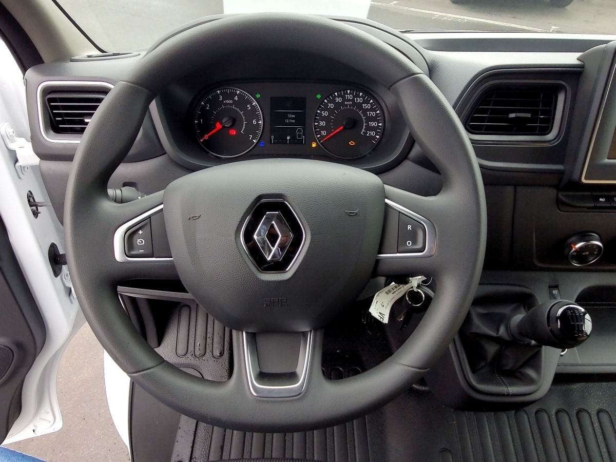 Renault Master – Bild 10