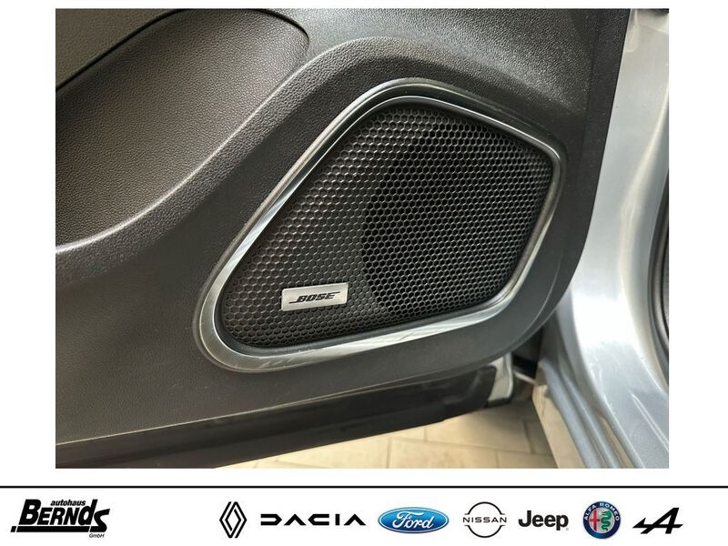 Fahrzeugabbildung Kadjar  TCe 160 EDC GPF Bild 415 von 422