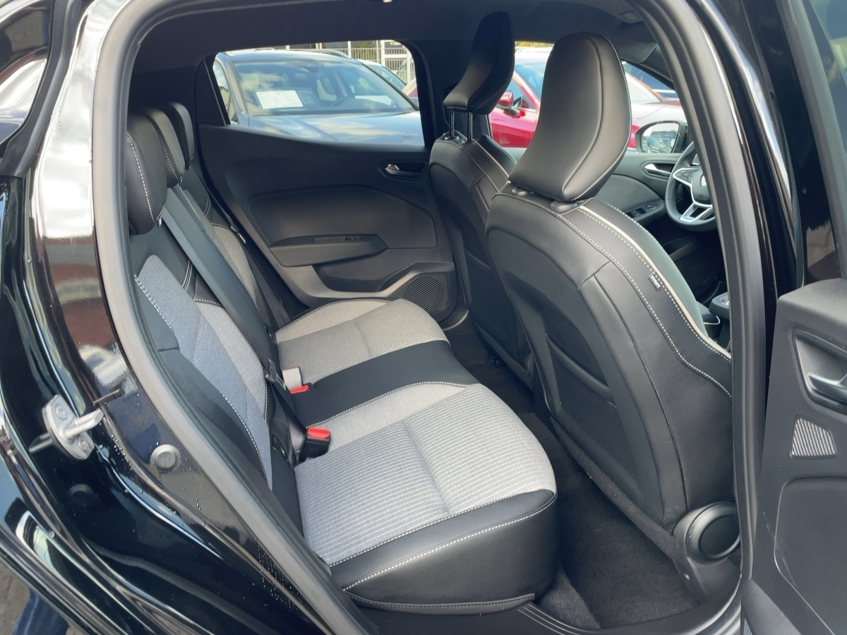 Renault Clio – Bild 8