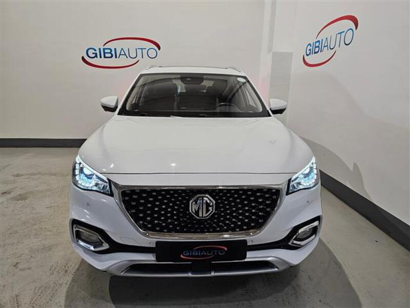 MG HS