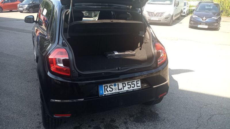 Fahrzeugabbildung Twingo Electric URBAN NIGHT Bild 6 von 11