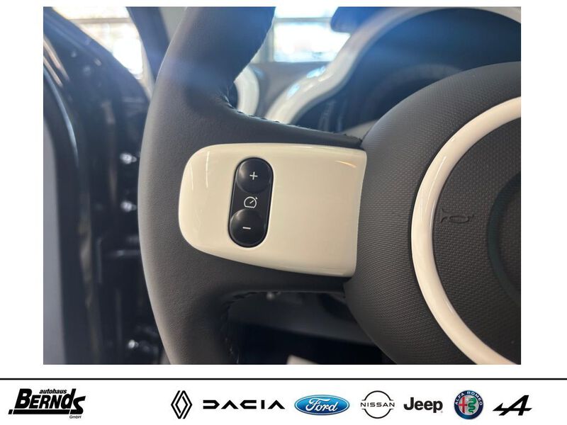 Fahrzeugabbildung Twingo E-Tech 100% el. 60kW/82PS Bild 87 von 423