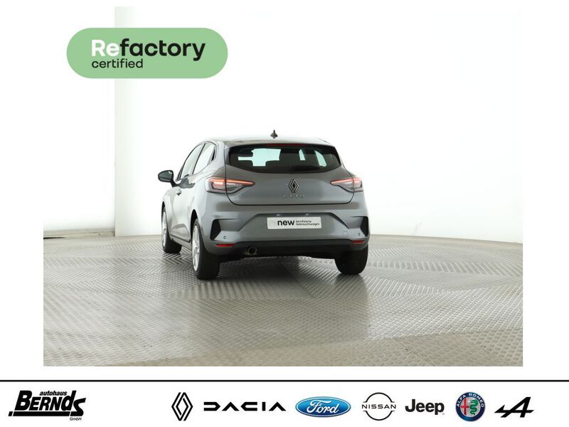 Fahrzeugabbildung Clio SCe 65 49kW/67PS Bild 394 von 424