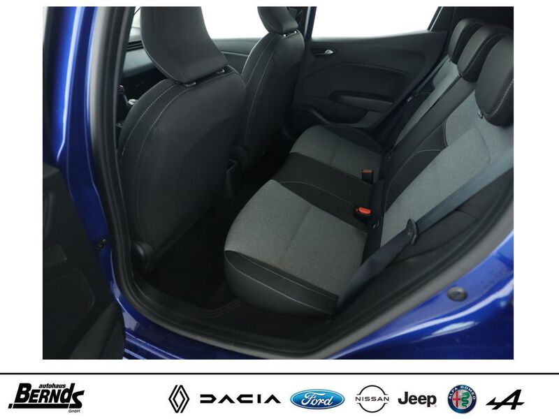 Fahrzeugabbildung Clio SCe 65 49kW/67PS Bild 17 von 424