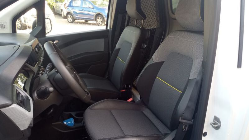 Fahrzeugabbildung Kangoo 1 kW Advance L1 Bild 7 von 9
