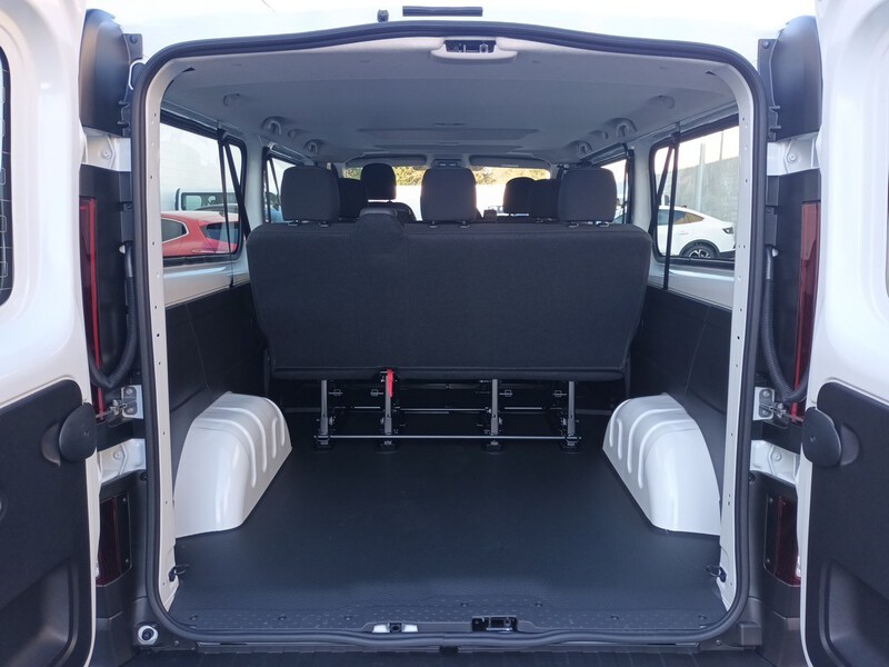 Renault Trafic Combi