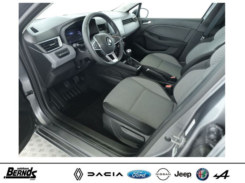 Fahrzeugabbildung Clio SCe 65 49kW/67PS Bild 31 von 424
