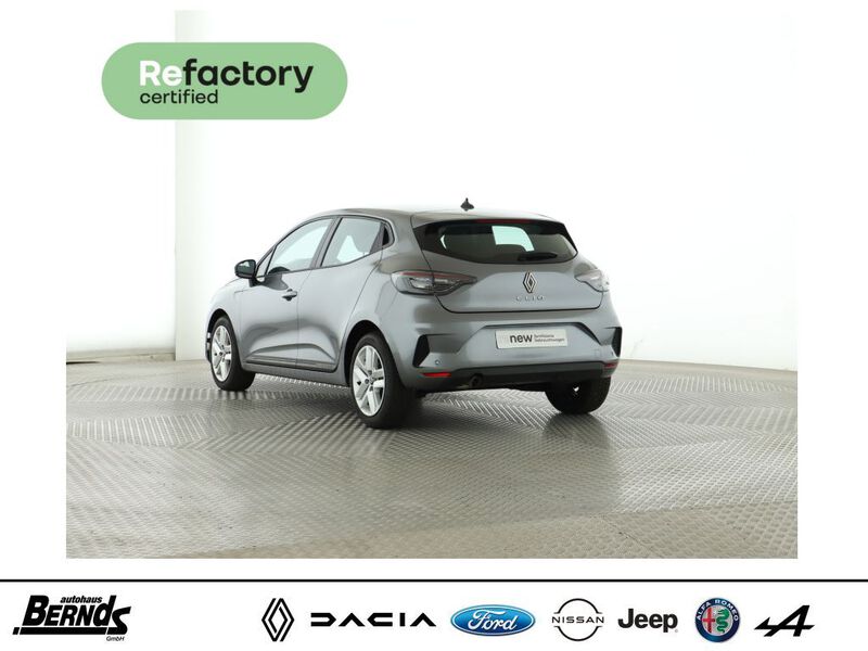 Fahrzeugabbildung Clio SCe 65 49kW/67PS Bild 230 von 424