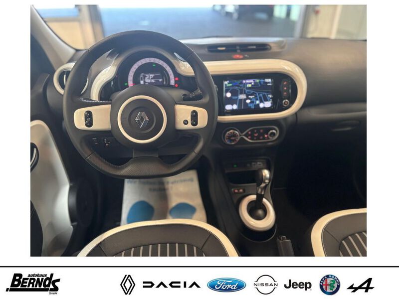 Fahrzeugabbildung Twingo E-Tech 100% el. 60kW/82PS Bild 85 von 423