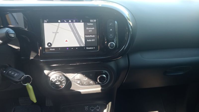 Fahrzeugabbildung Twingo Electric URBAN NIGHT Bild 9 von 11